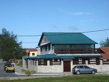 Pousada Casa Do Telhado Verde Cabo Frío